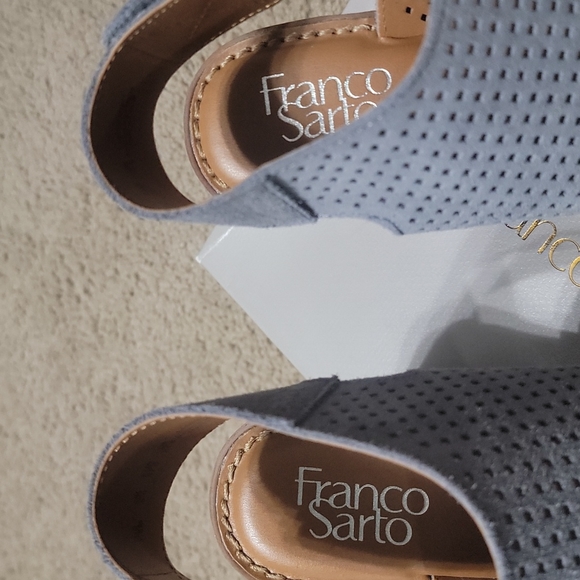 Franco Sarto Grey Suede Leather Sandals Size 7.5M - Picture 2 of 5